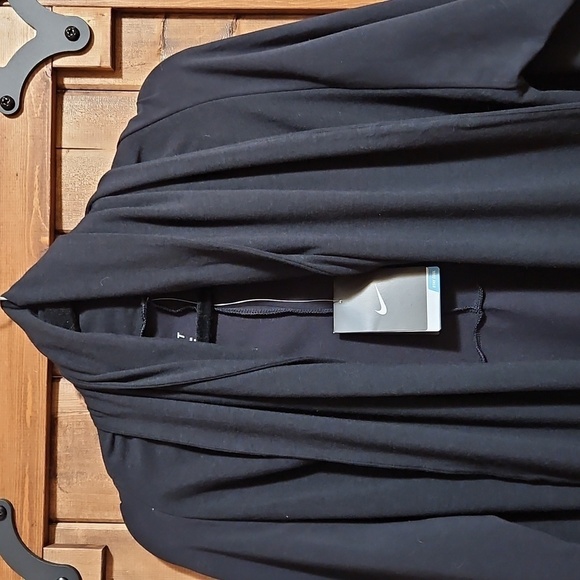 Nike Dri Fit Black Twist Front Cardigan Jacket XL NWT - Picture 4 of 16